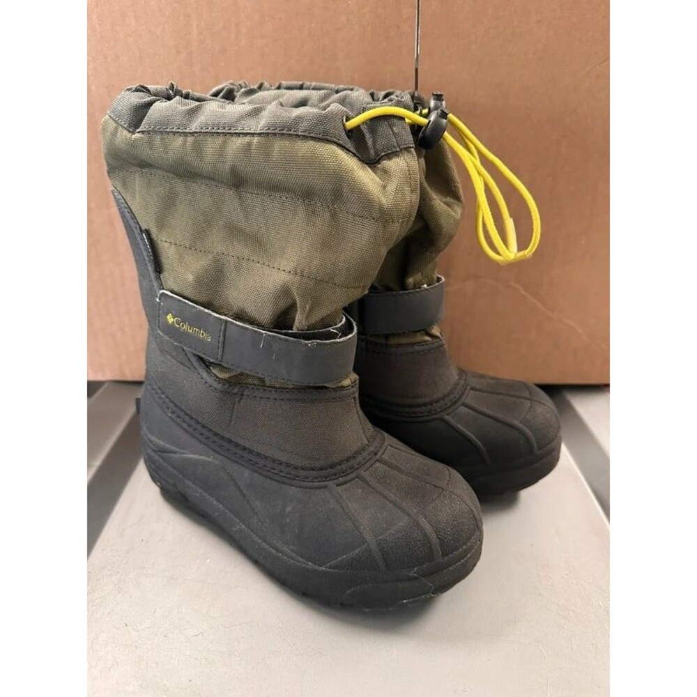 Columbia Kids size 2 Waterproof Winter Snow Boots